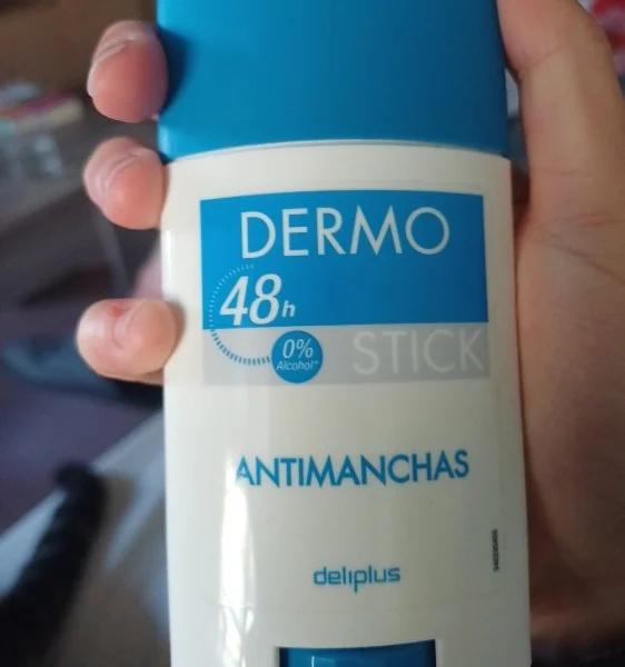 Deliplus Dermo Stick 48h Antimanchas 50 ml - INCI Beauty